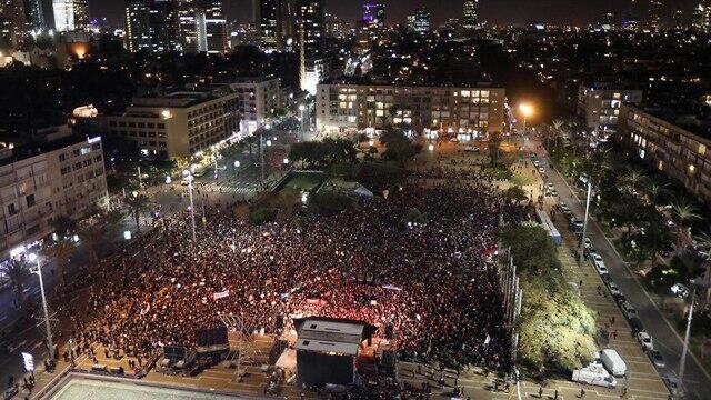 Masses at Rabin Square to protest against domestic violence
