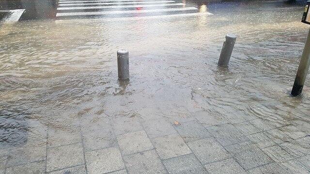 Улица Алленби в Тель-Авиве