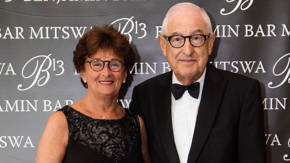 Salo Muller, right, with his wifenullnull Salo Muller, right, with his wife