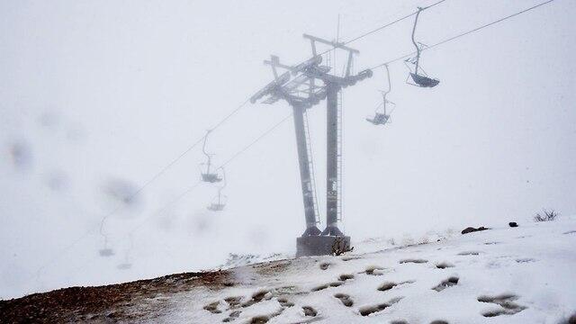 Снег на Хермоне. Фото: Авиягу Шапира (צילום: אביהו שפירא) Снег на Хермоне. Фото: Авиягу Шапира