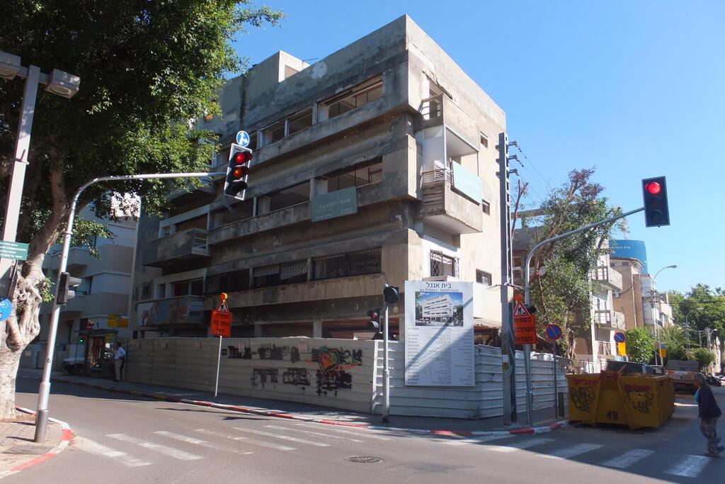 "Бейт-Энгель" во время ремонта. Фото автора (Фото автора) "Бейт-Энгель" во время ремонта. Фото автора