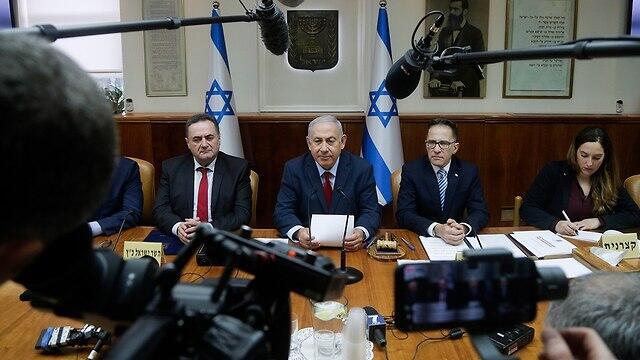 Заседание правительства 9.12.2018. Фото: EPA