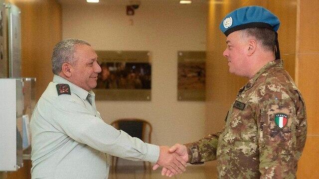 Встреча генералов Айзенкота и дель Коля. Фото: пресс-служба ЦАХАЛа