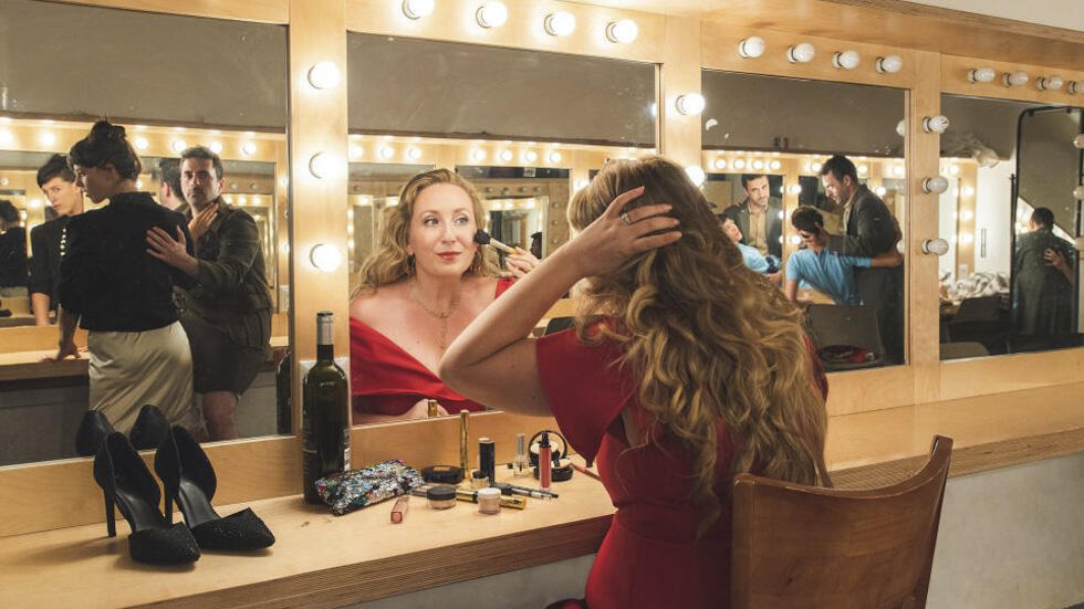 За кулисами Иерусалимского оперного театра (Моцарт. "Так поступают все женщины"). Фото: Яир Миюхас