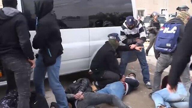 Полицейский рейд в Восточном Иерусалиме. Фото: пресс-служба полиции