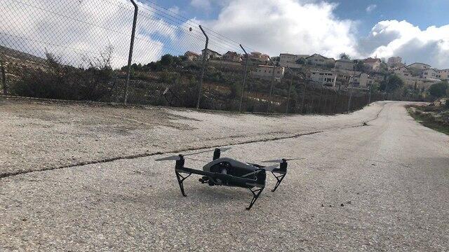 Мультикоптер на земле. Фото: Ариэла Штернбах