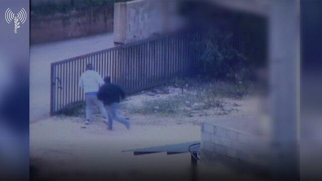 Бетон выливается из туннеля наружу. Фото: пресс-служба ЦАХАЛа (צילום: דובר צה"ל) Бетон выливается из туннеля наружу. Фото: пресс-служба ЦАХАЛа