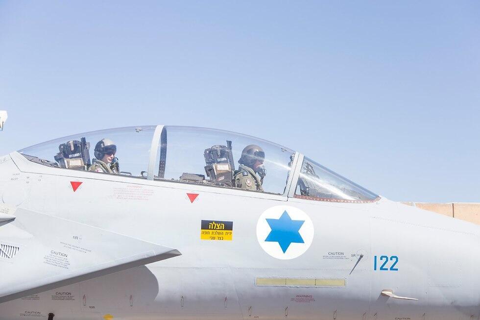 F-15 "Баз". Фото: пресс-служба ЦАХАЛа (צילום: דובר צהל ) F-15 "Баз". Фото: пресс-служба ЦАХАЛа