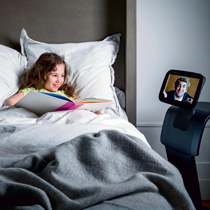 Устройство temi может развлечь ребенка