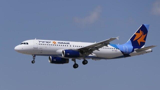 Самолет компании Israir 