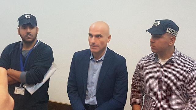 Эфи Наве