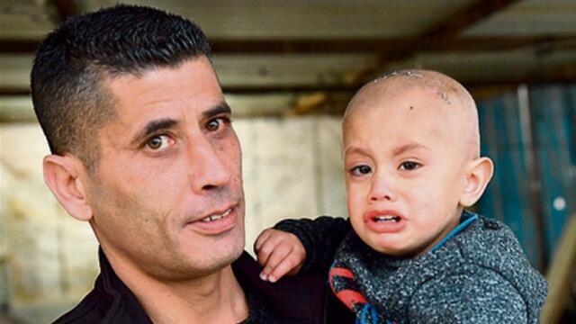 Малыш Махмуд Бахири с отцом. Фото: Хаим Оренштейн (צילום: חיים הורנשטיין) Малыш Махмуд Бахири с отцом. Фото: Хаим Оренштейн