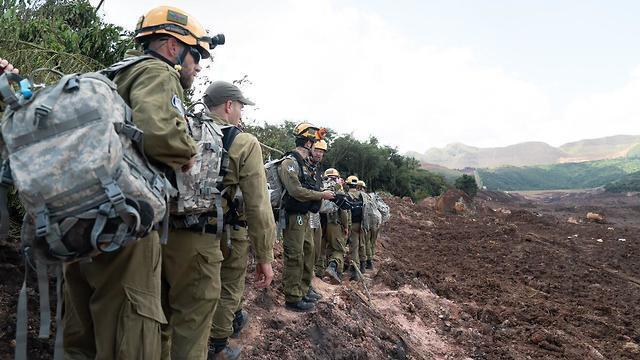 IDF troops assist Brazil's search and rescue efforts at site of dam collapse (צילום: דובר צה"ל) IDF troops assist Brazil's search and rescue efforts at site of dam collapse