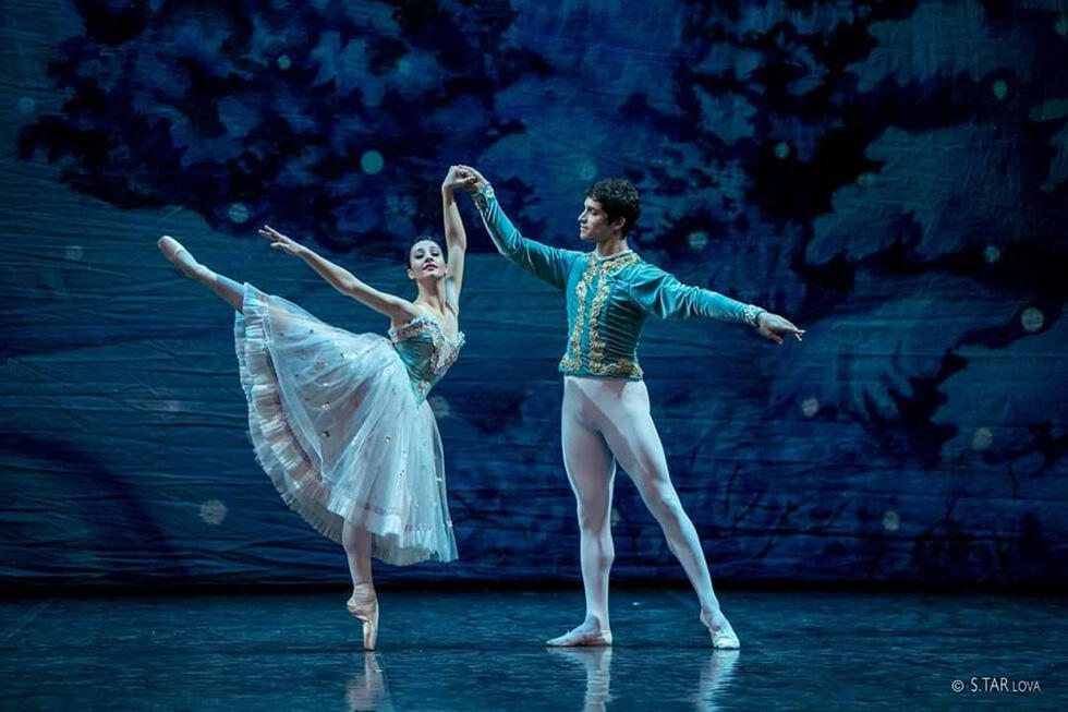 Анаэль Затейкин на сцене. Фото: Светлана Тарлова 