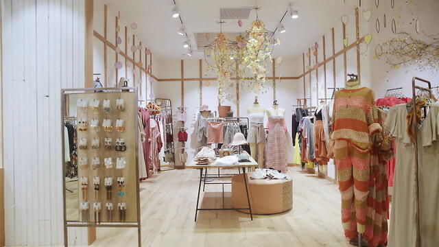 Блузки Free People стоят в Израиле от 490 до 790 шекелейnullnull Блузки Free People стоят в Израиле от 490 до 790 шекелей