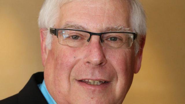 Профессор Авишай Элис