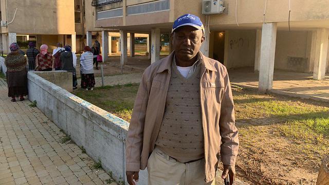 Двоюродный брат женщины