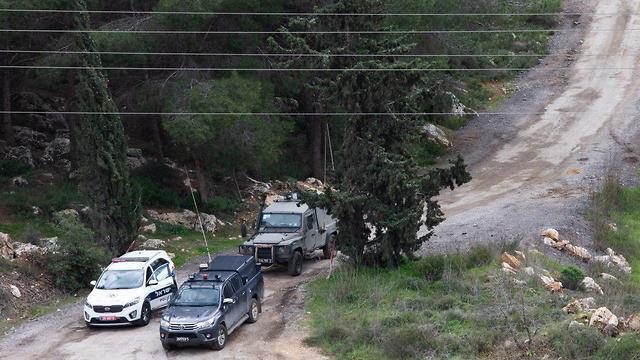 Место преступления. Фото: Алекс Коломойский (צילום: אלכס קולומויסקי) Место преступления. Фото: Алекс Коломойский
