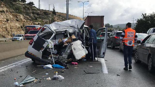 Scene of Route 443 accident (Photo: Israel Police)