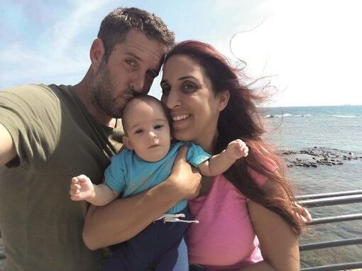 Орталь с мужем и сыном. Фото: семейный архив