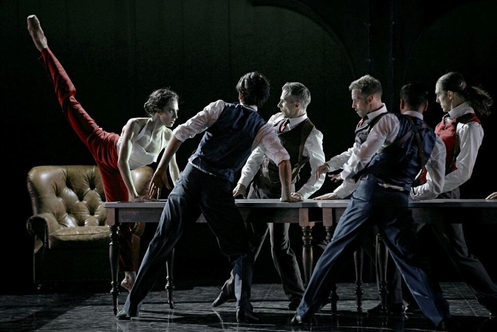 Сцена из балета "Вендетта. Истории мафии". Фото: Саша Онищенко