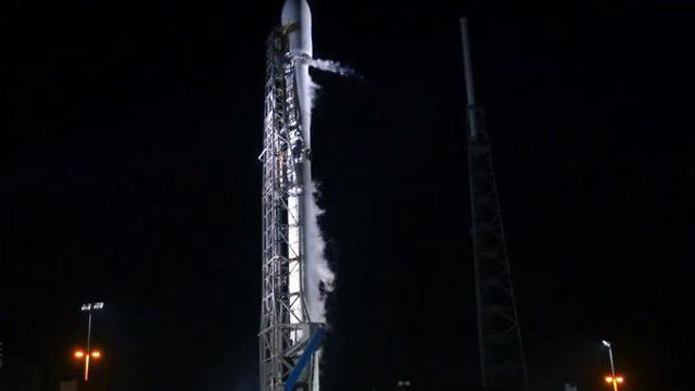 Старт ракеты-носитeля Falcon 9 с аппаратом "Берешит". Фото: Space X