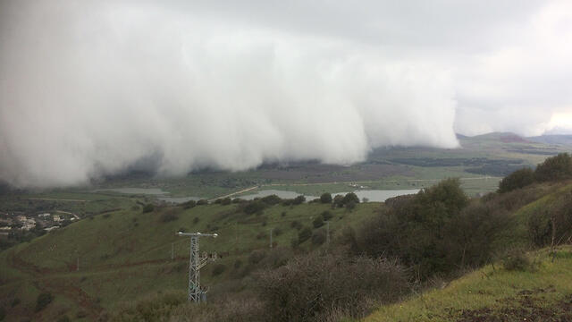 Дождевые облака на Голанских высотах. Фото: Бен-Шошан Кфир