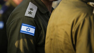 אילוסטרציה חייל חיילים צה"ל קצין סגן-אלוף סגן אלוף סא"ל