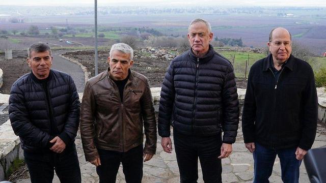 Gabi Ashkenazi, Yair Lapid, Benny Gantz and Moshe Ya'alon (צילום: אפי שריר) Gabi Ashkenazi, Yair Lapid, Benny Gantz and Moshe Ya'alon