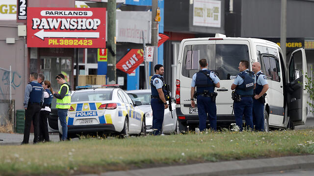 У мечети в Крайстчерче. Фото: AP