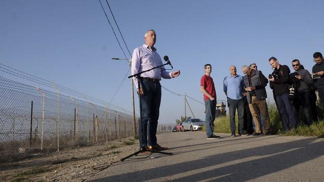  Benny Gantz on the Gaza border