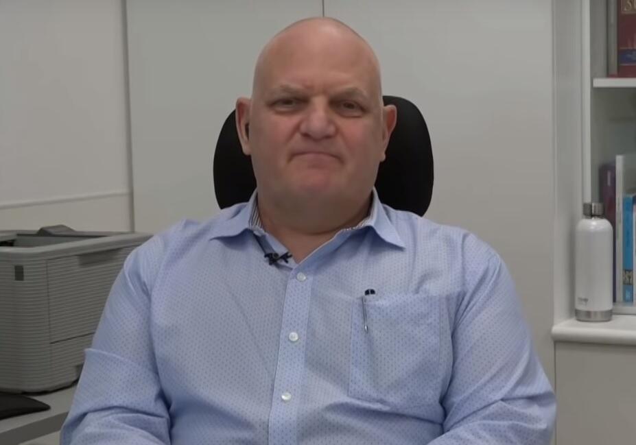 Доктор Эфраим Садот