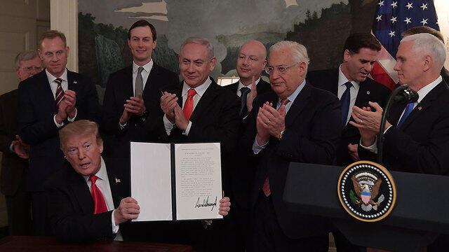 Trump recognizes Israeli Golan Heights