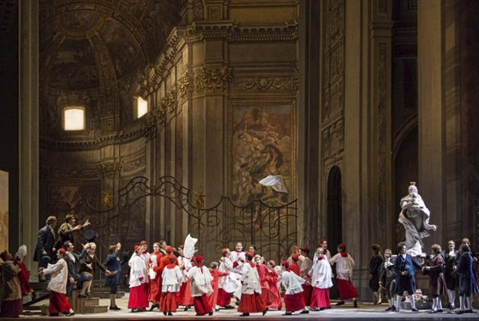 Сцена из оперы "Тоска". Фото: Ясуко Кагеяма