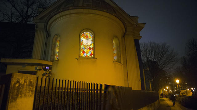 Thewindows of the so-called youth-synagogue, the remaining building of the 'Fraenkelufer' synagogue, are illuminated in Berlin. (Photo: AP) Thewindows of the so-called youth-synagogue, the remaining building of the 'Fraenkelufer' synagogue, are illuminated in Berlin.