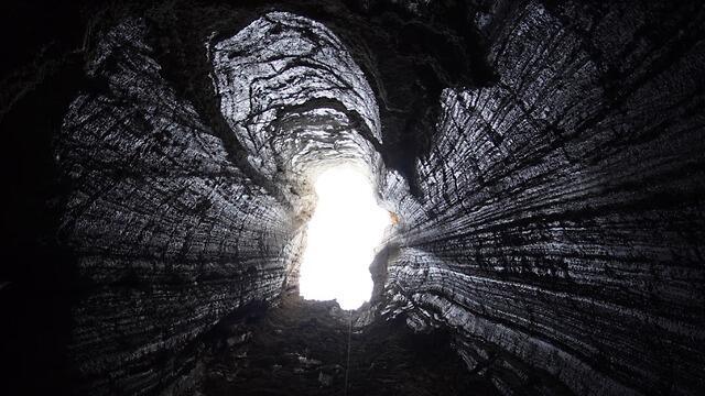 Пещера Малхам. Фото: Антон Чикишев (צילום: אנטון ציקישב) Пещера Малхам. Фото: Антон Чикишев