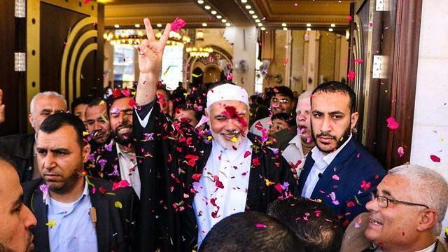 Исмаил Хания