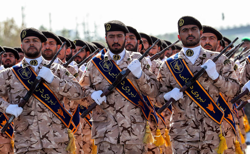 Iran's Revolutionary Guard (Photo: AFP) משמרות המהפכה באיראן