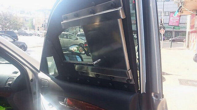 Бронещит, установленный на джипе Мульнераnullnull Бронещит, установленный на джипе Мульнера