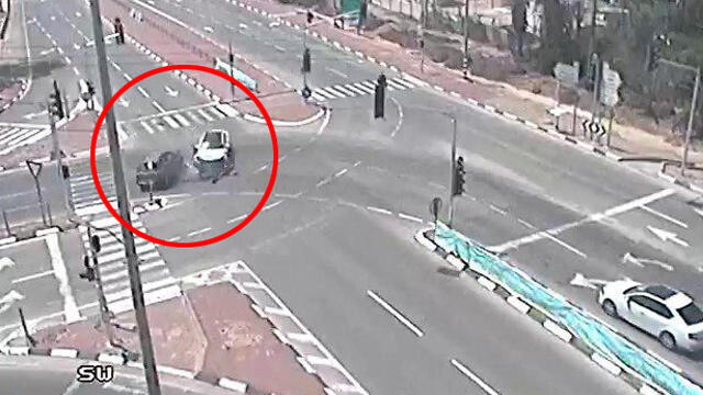 ДТП. Фото: компании "Нетивей-Исраэль" (архив) (צילום: נתיבי ישראל) ДТП. Фото: компании "Нетивей-Исраэль" (архив)