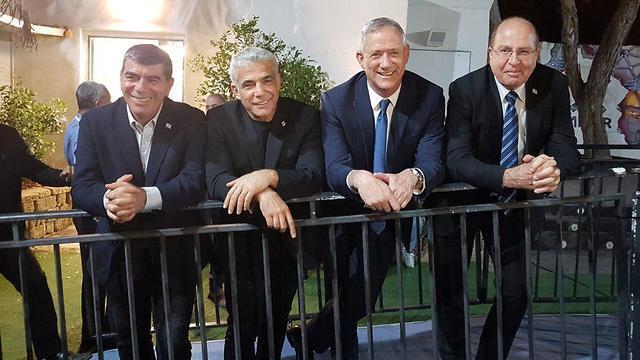 Лидеры блока Кахоль-Лаванnullnull Лидеры блока Кахоль-Лаван