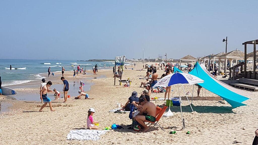 מזג אוויר אביבי אביב יום בחירות נחל אלכסנדר חוף בית ינאי (צילום: רועי שטראוס, רשות הטבע והגנים) מזג אוויר אביבי אביב יום בחירות נחל אלכסנדר חוף בית ינאי