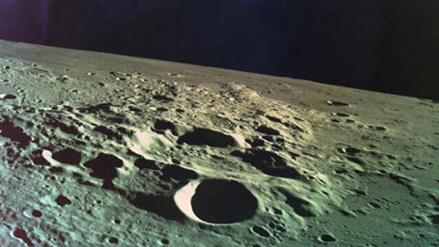 Beresheet's last image of the moon before it crashed into the lunar surface (צילום: רויטרס) Beresheet's last image of the moon before it crashed into the lunar surface