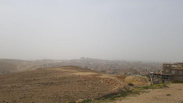 Пыльная буря в Димоне. Фото: Роин Идан (צילום: רועי עידן) Пыльная буря в Димоне. Фото: Роин Идан