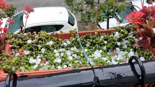 Hail in Petach Tikva