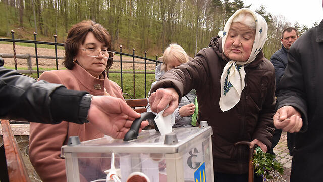 Владимир Зеленский получил большинство во всех регионах Украины, кроме Львовской области. Фото: ЕРА