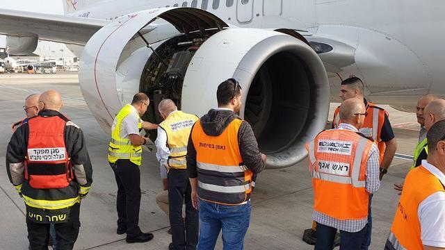 В ожидании неисправного самолета (צילום: דוברות רשות שדות התעופה) В ожидании неисправного самолета