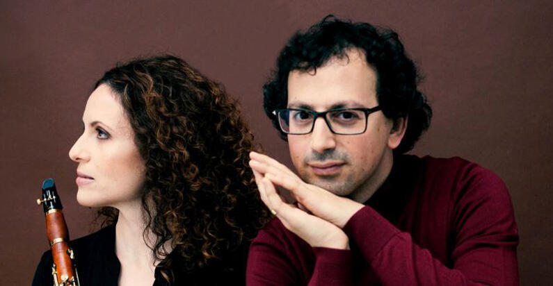 Ширли Бриль и Йонатан Анер. Фото: Феликс Бройде (предоставлено Центром искусств "Эльма") (Ширли Бриль и Йонатан Анер. Фото: Феликс Бройде (предоставлено Центром искусств "Эльма")) Ширли Бриль и Йонатан Анер. Фото: Феликс Бройде (предоставлено Центром искусств "Эльма")