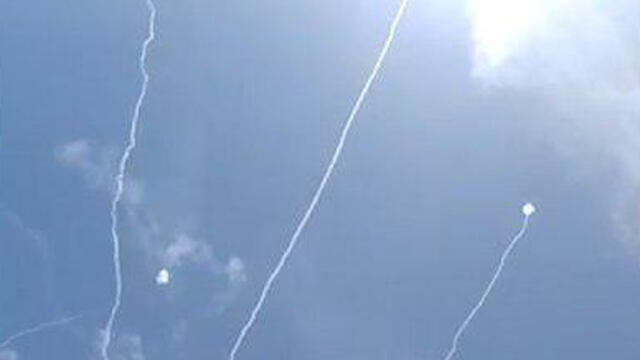 Ракеты над шоссе № 34. Любительская съемка