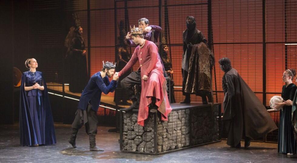 Сцена из спектакля "Макбет, версия без слов". Фото: Александр Ханин